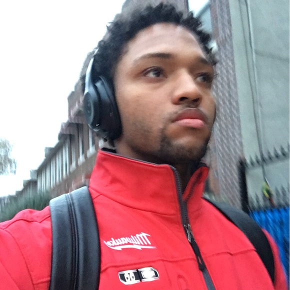 Meet your Posher, Darrell - Picture 4 of 5